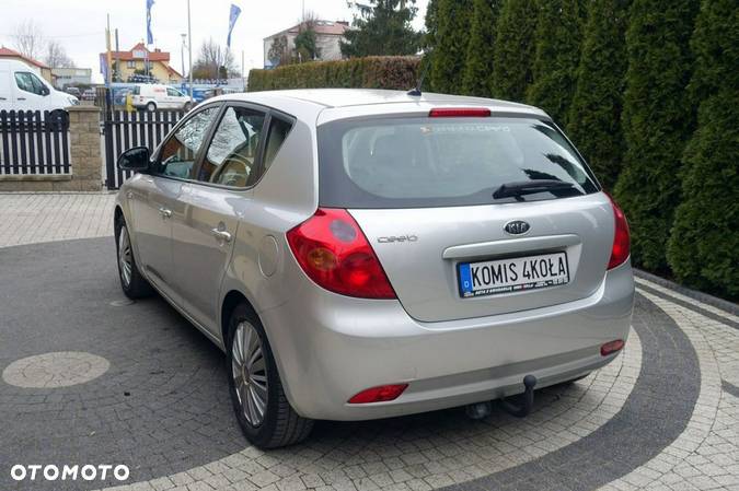 Kia Ceed - 5