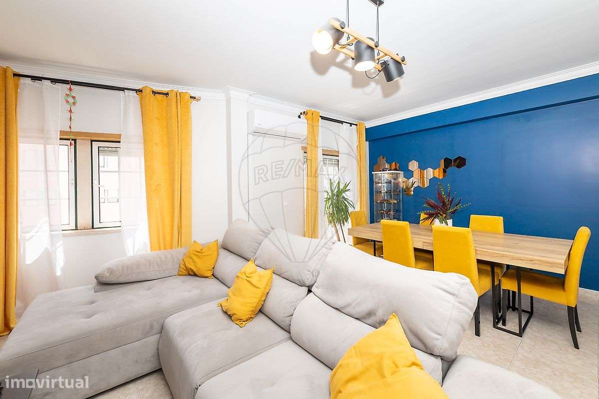 Apartamento T3 no Centro do Montijo-13