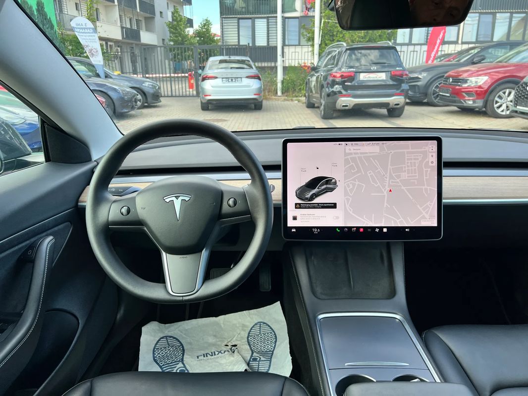 Tesla Model 3 Standard Reichweite Plus Hinterradantrieb - 25