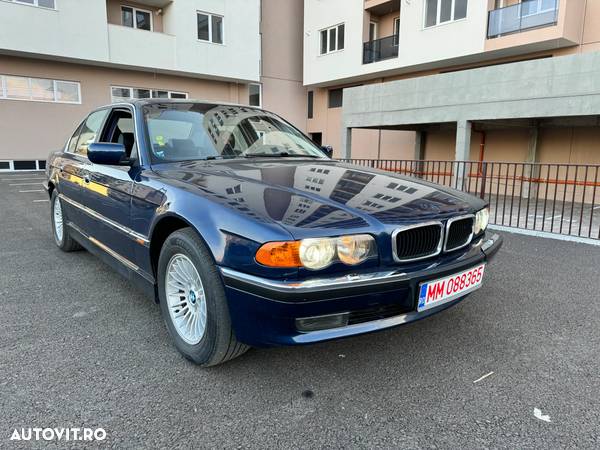 BMW Seria 7 - 1