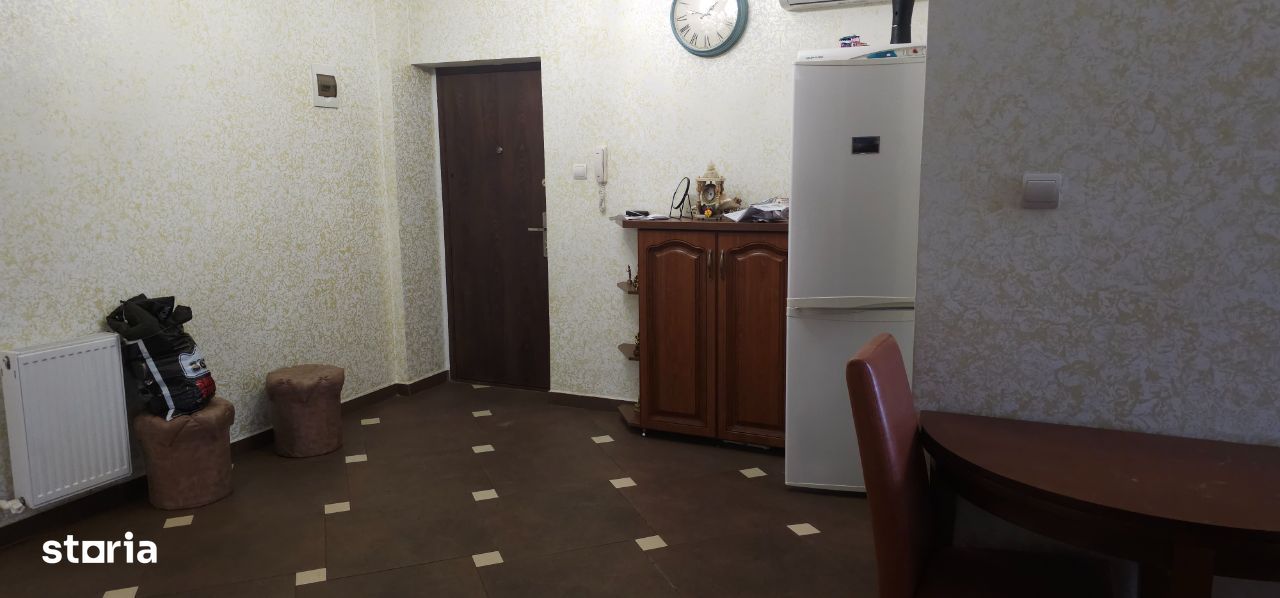 Apartament 3 camere Nicolina Rond Vechi Cug bloc cadre 2015la strada