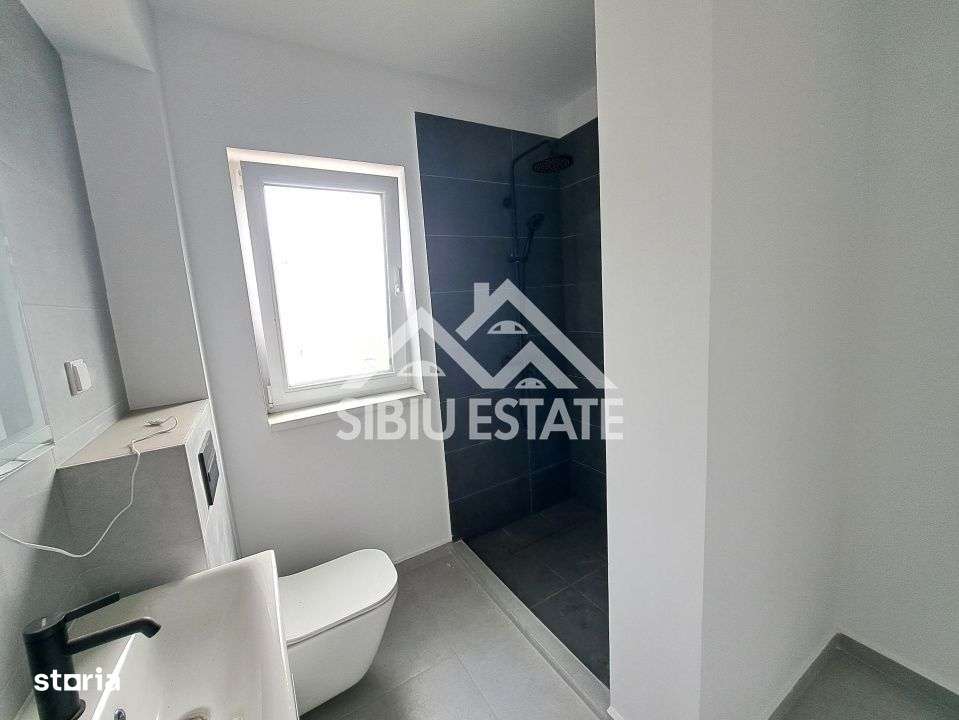 Apartament Sibiu 4 camere, 2 bai NOU lift si parcare - Imagine principală: 4/17