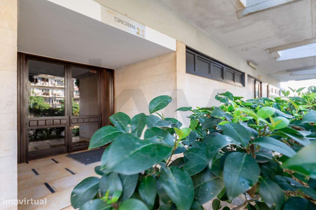 Apartamento no Edifício Copacabana | Estoril-19