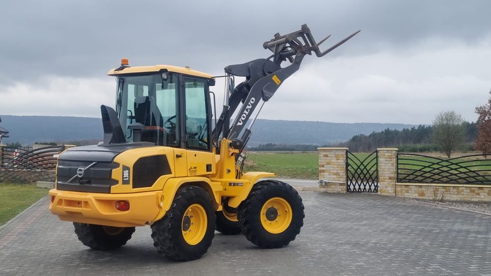 Volvo L30g/maszyna sprowadzona/ 4749h/ 2020