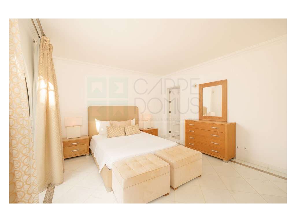 Moradia V4 inserida no campo de Golfe, Vale de Lobo, Algarve-38