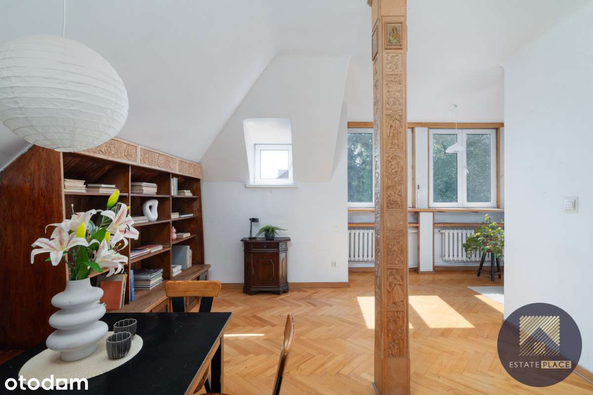 Trójstronne mieszkanie w zadbanej Kamienicy-6