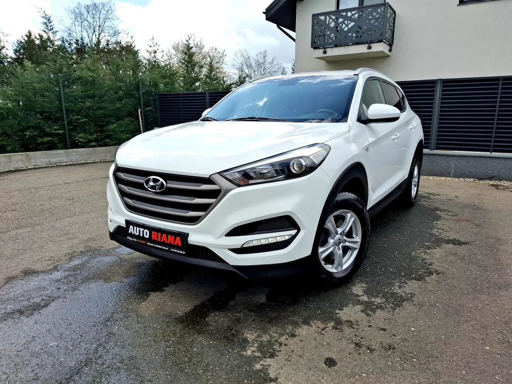 Hyundai Tucson III [2015 - 2020] 1.6 GDI 2WD 6MT ISG Style 2018
