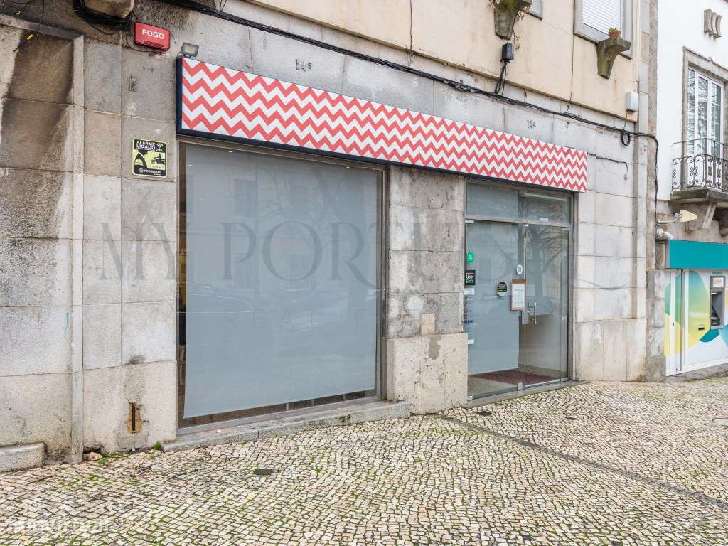 Oportunidade Única em Belém: Trespasse de Creperia/Gelataria de Suc...-26