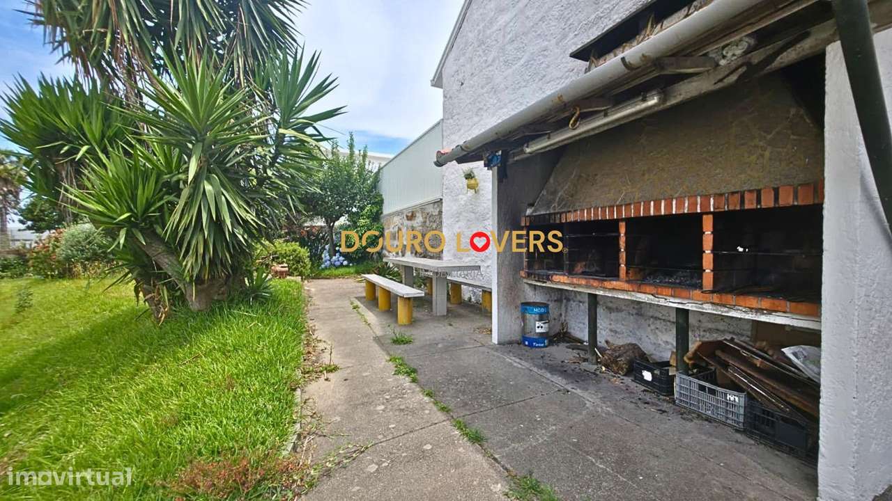 Apartamento T2 em Rio Tinto – Excelente Estado, com Garagem-31