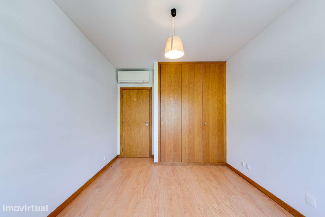 Apartamento T3 Venda em Ramalde,Porto-19