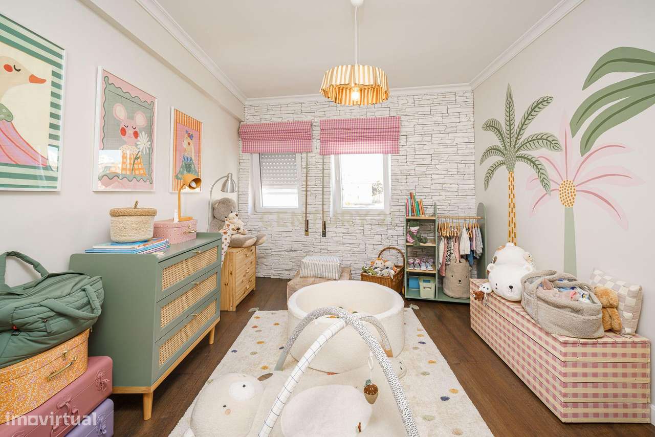 Elegância e Sofisticação – Fantástico Apartamento T3 em Setúbal-9