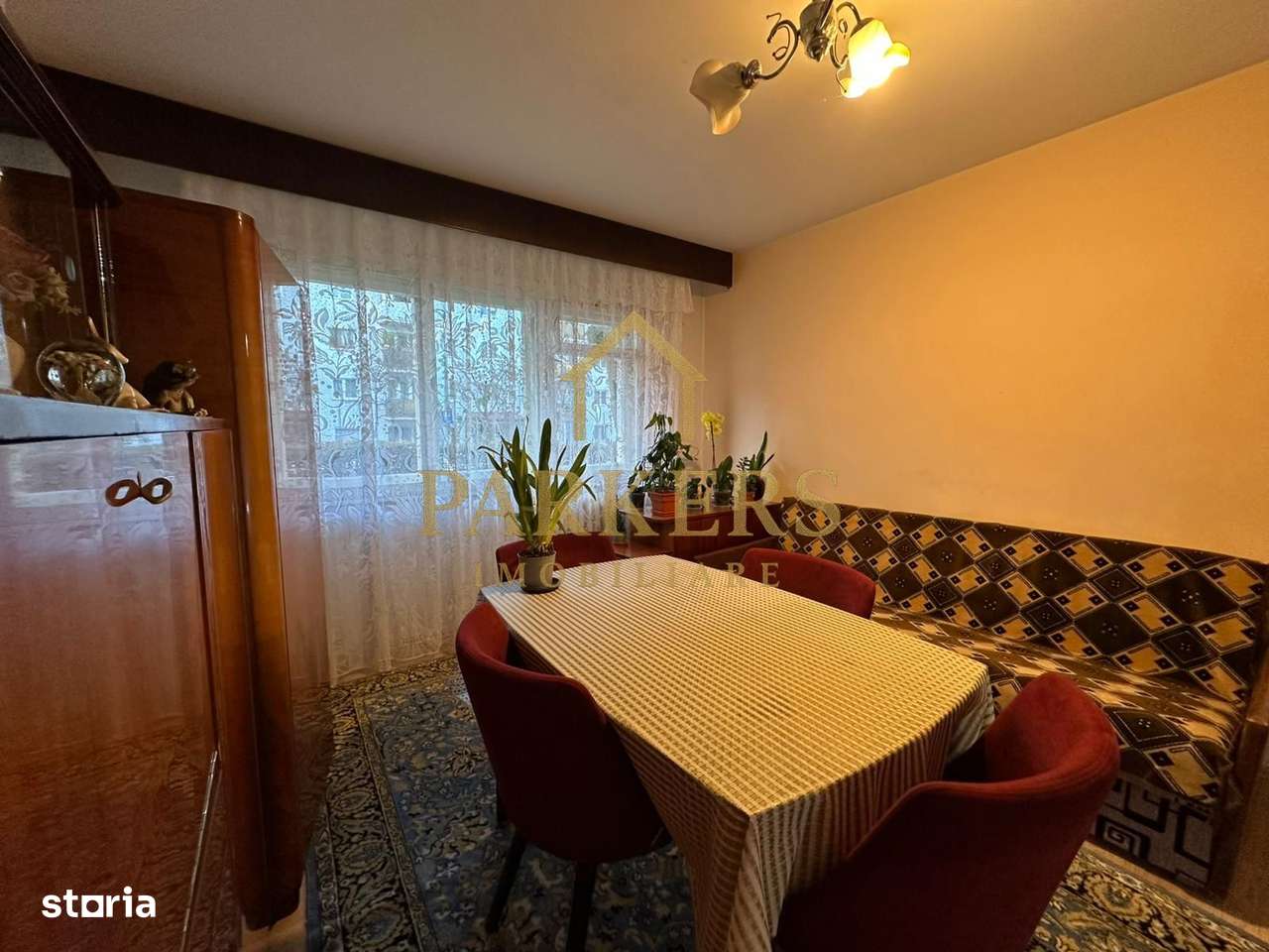 Apartament 3 camere semidecomandat de vanzare zona Manastur-1