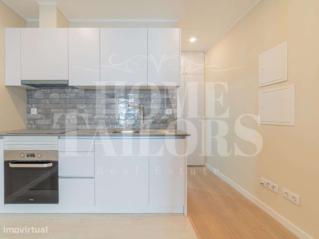 T0 Luminoso no 1º Piso - Vida Urbana no Centro de Setúbal - Grande imagem: 5/11