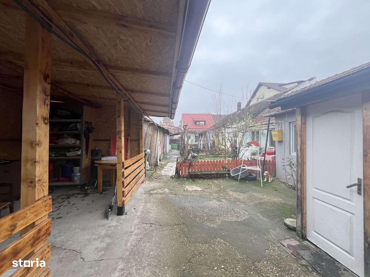 Apartament cu 3 camere, curte comuna, zona Mehala - Imagine principală: 4/20