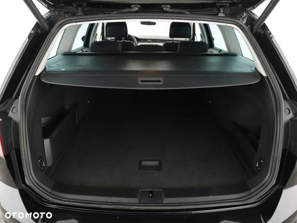 Volkswagen Passat 2.0 TDI EVO Business DSG - 30