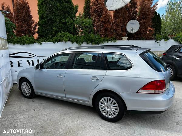 Volkswagen Golf 2.0 TDI DPF Trendline - 12