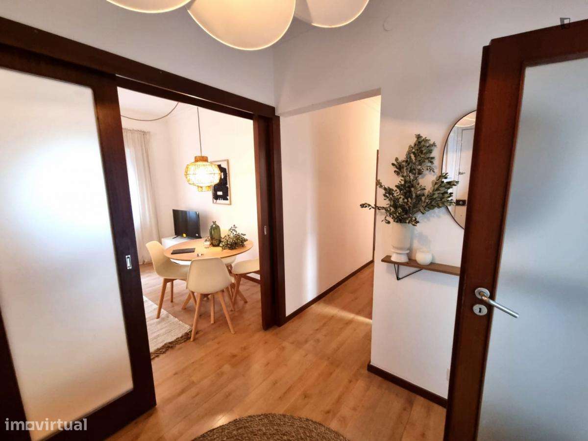 Apartamento com 2 quartos - localizado em Lapa Lisbon - Grande imagem: 4/7
