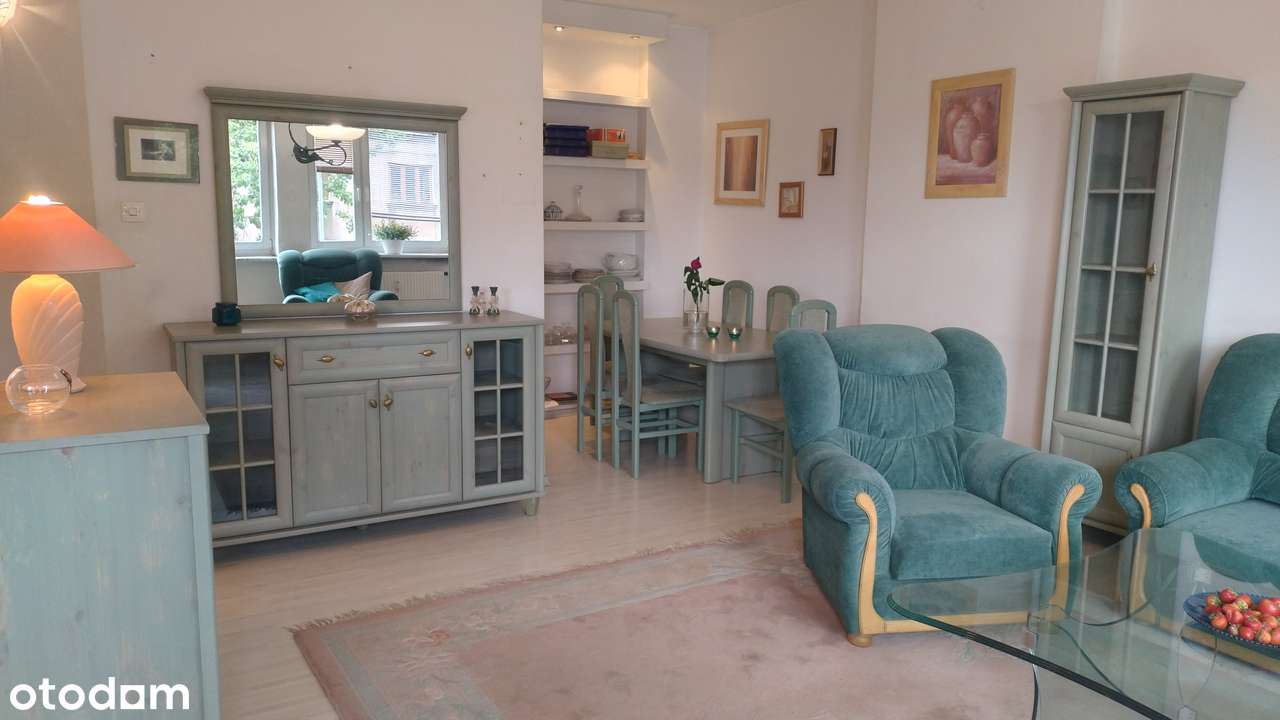 Taras ,widna kuchnia,  2 łazienki, piwnica, miejsce w garażu-7