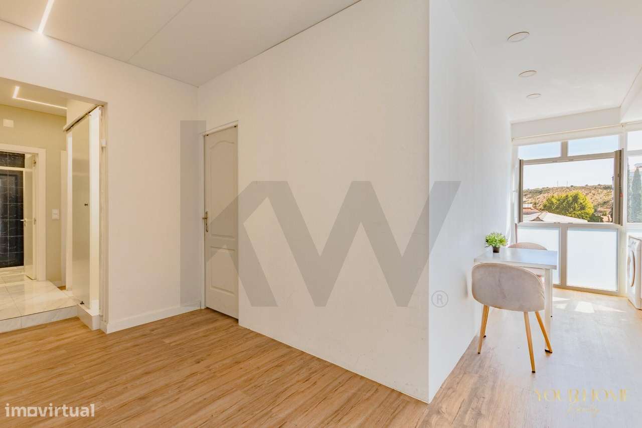 Odivelas -  Apartamento T3 transformado em T4, totalmente remodelado - Grande imagem: 2/22