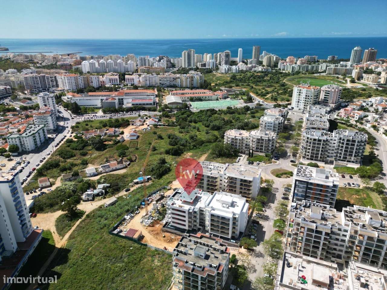 Apartamento T3 com acabamentos de alto padrão em Portimão - Grande imagem: 4/16