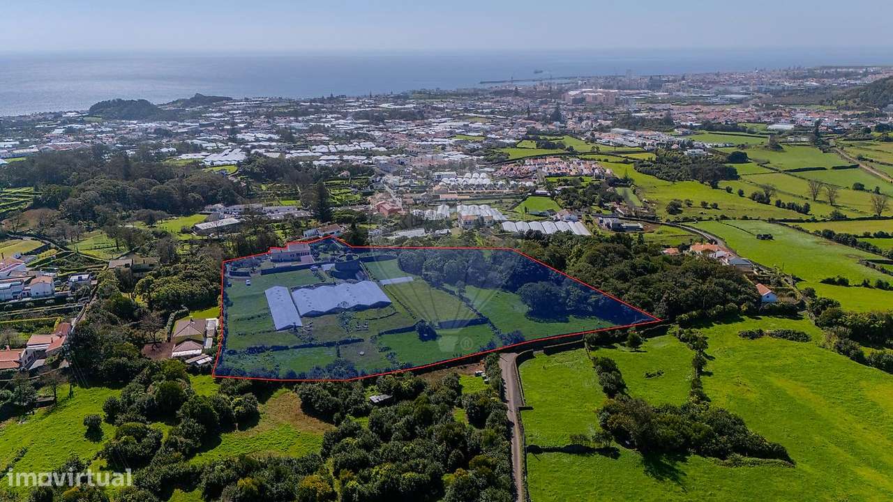 Moradia T6 para venda-29