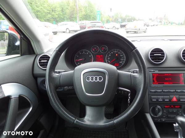 Audi A3 1.8 TFSI Ambiente S tronic - 19