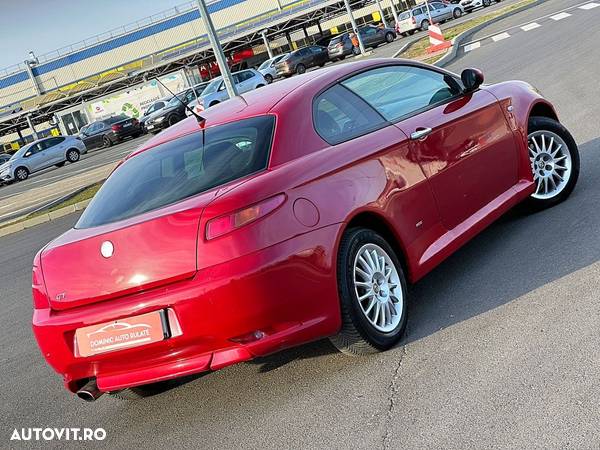 Alfa Romeo GT 1.8 TS Impression - 10