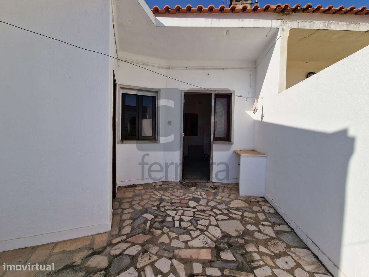 Apartamento T3 com Logradouro e Garagem/Loja – Almeirim-24