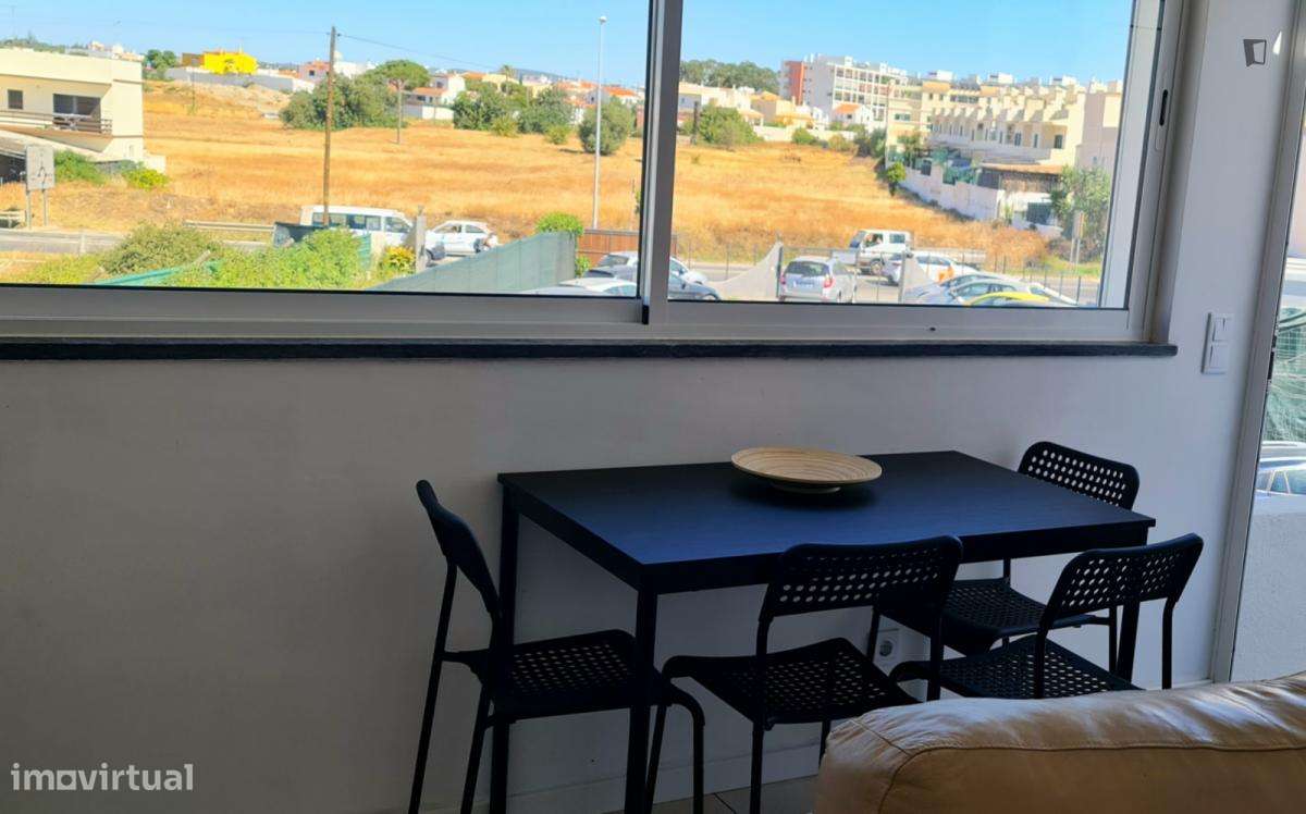 Apartamento com 1 quartos - localizado em Faro - Grande imagem: 3/6