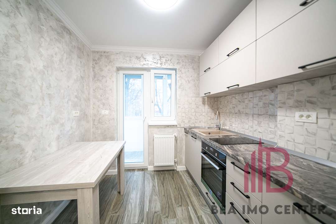 Apartament 3 camere , renovat complet, etaj 1, B-dul Revoluției-3