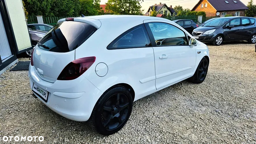 Opel Corsa 1.4 16V Cosmo - 15