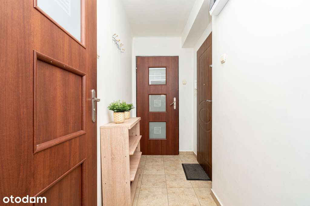 Na sprzedaż dwupokojowe mieszkanie z balkonem 47m2-1