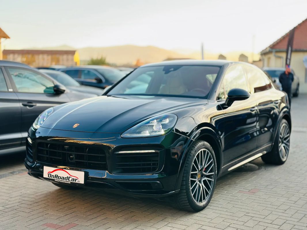 Porsche Cayenne Coupe GTS Tiptronic S - 1