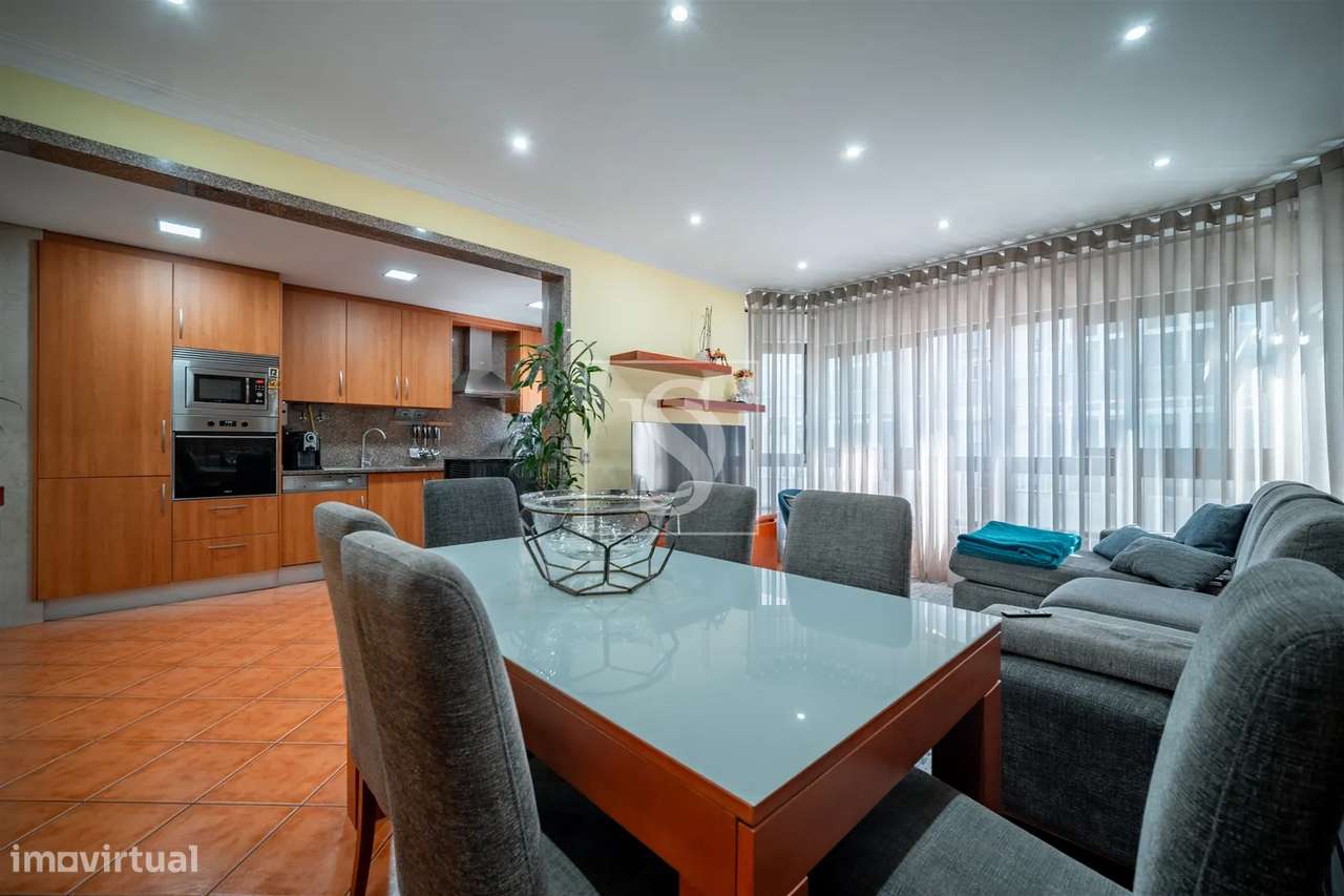 T2 Renovado com Garagem em Urgezes – Junto ao Centro de Guimarães!-8