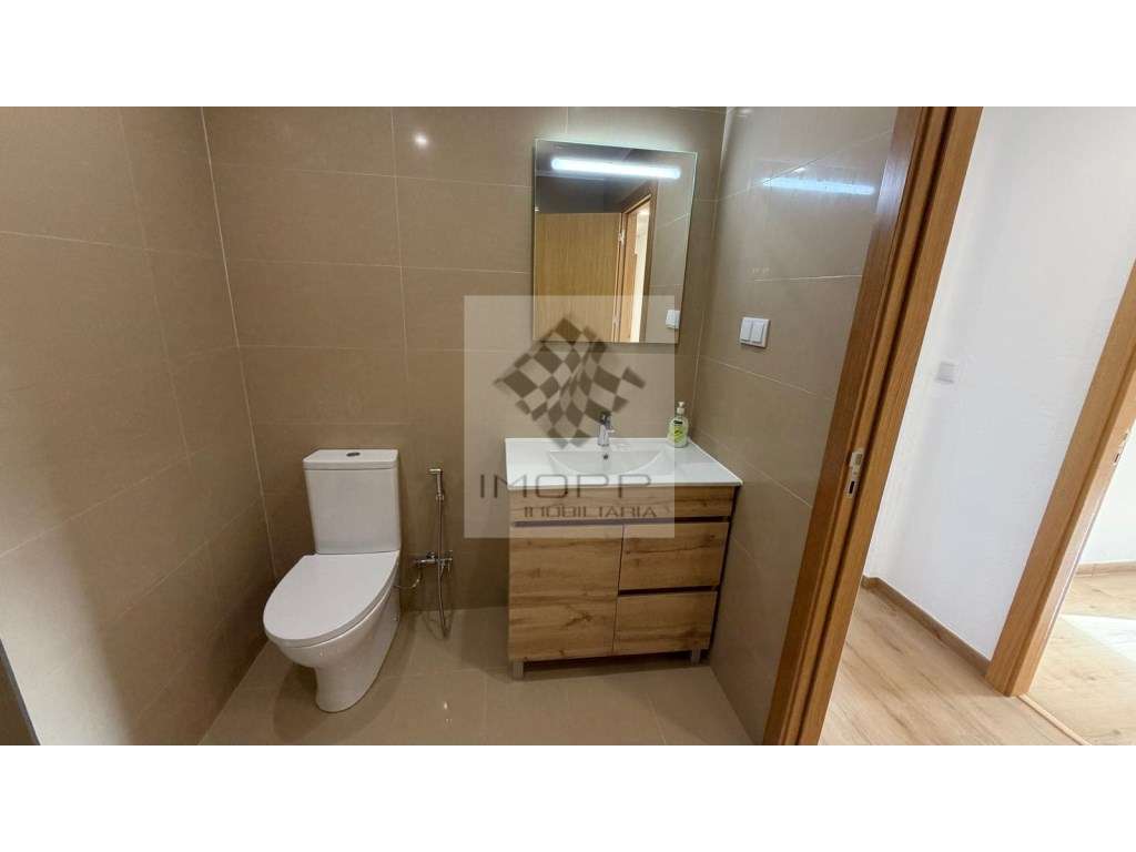 Reservado - Excelente T3 renovado nos Olivais-22