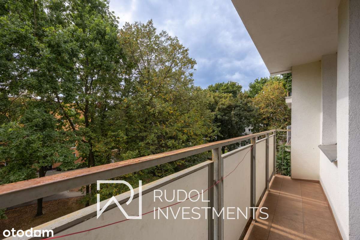 Południowy balkon, Metro-11