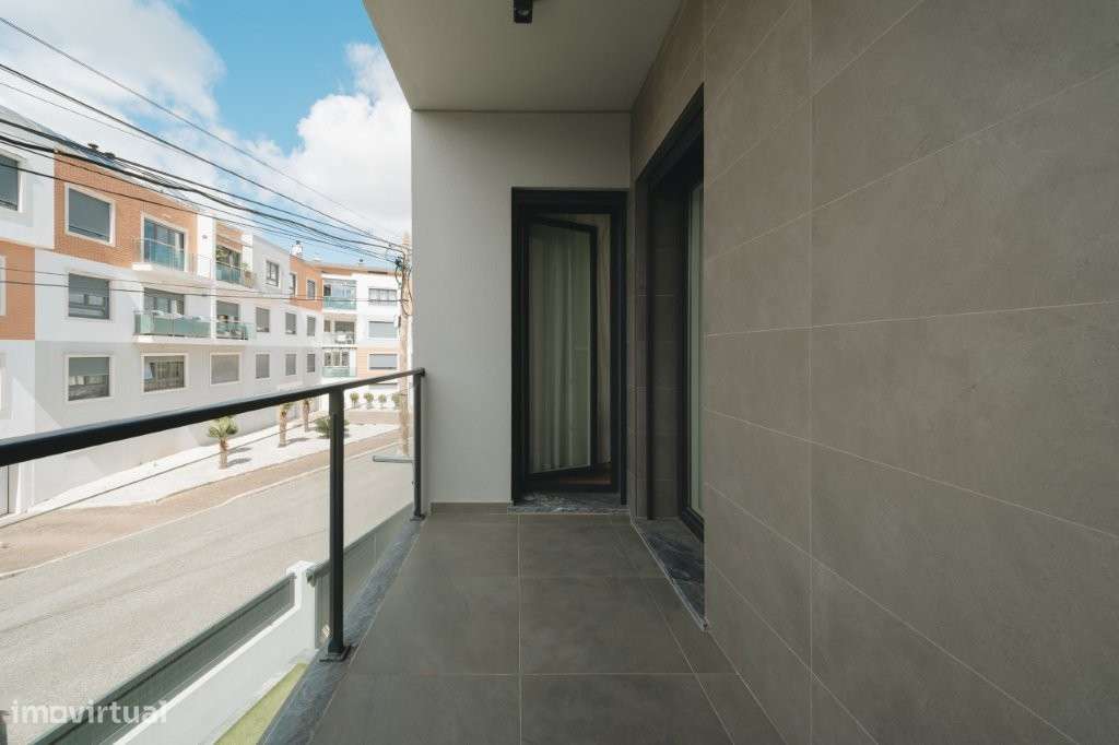 Moradia T4 / Ramada / Moderna é Exclusiva Construção-26