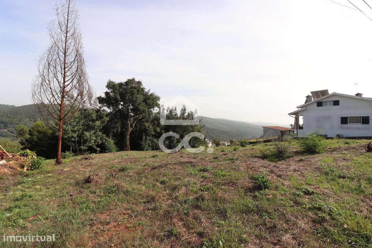 Terreno com projeto aprovado para duas moradias Bifamiliares! - Grande imagem: 2/4