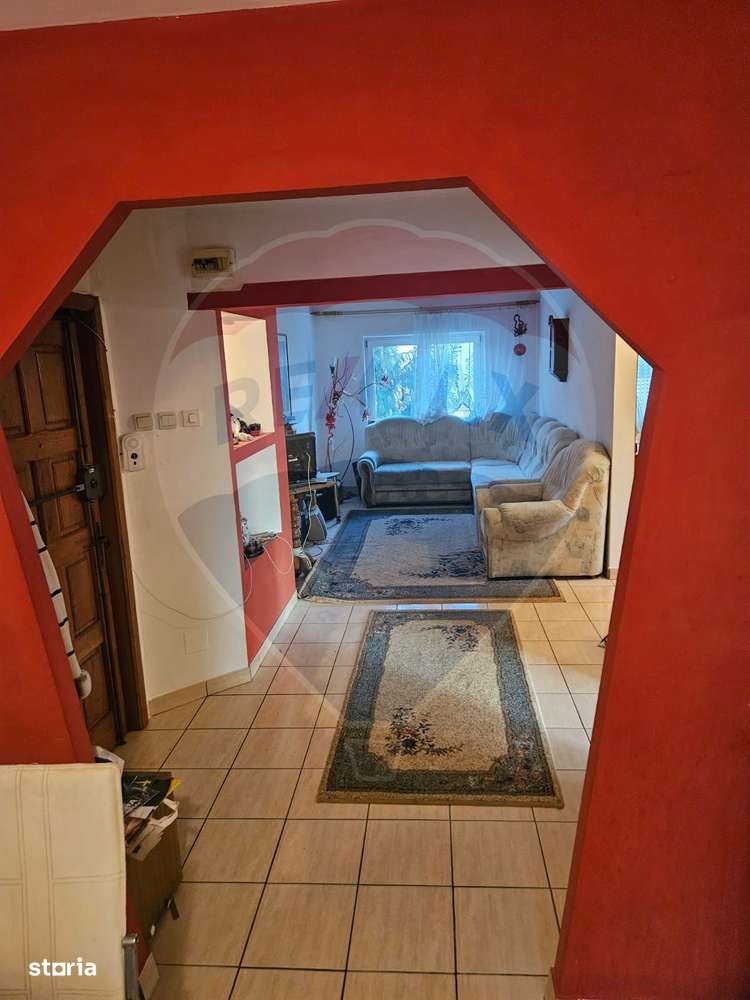 Apartament cu 3 camere de vânzare, str. Hortensiei-9