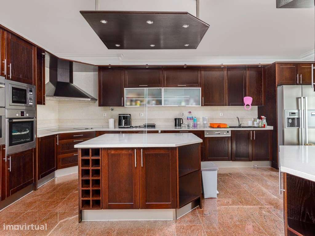 Moradia isolada T5, arquitetura tradicional com garagem e anexo - V... - Grande imagem: 3/60