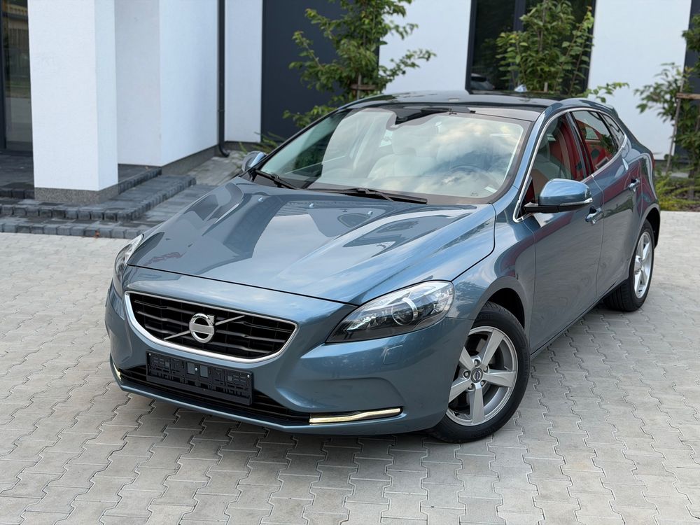 Volvo V40 II (2012-) T5 Geartronic Summum 2012