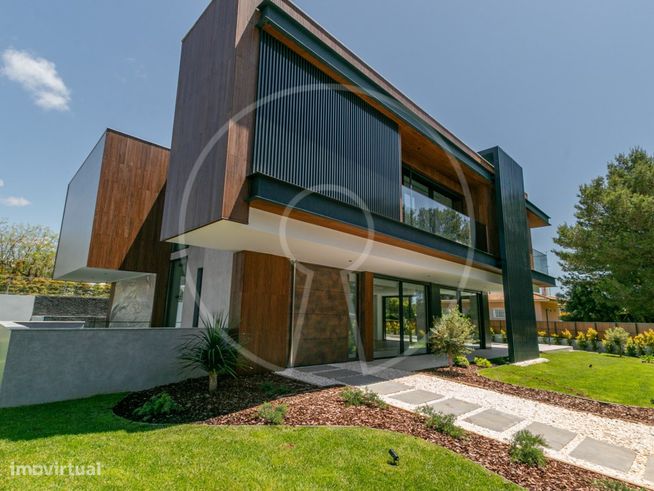 Luxuosa moradia T6 contemporânea em Birre-3