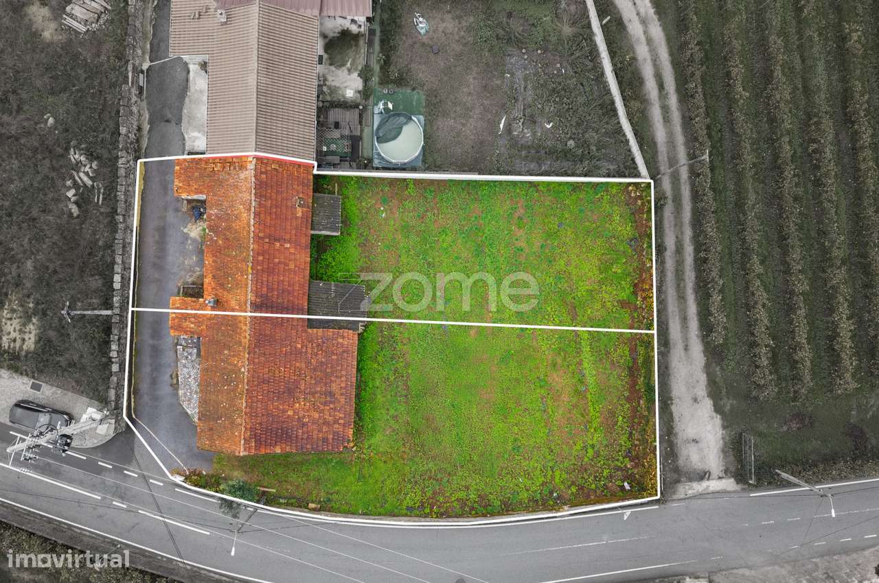 Moradia Térrea T2 com Projeto Aprovado e Espaço Exterior Generoso - Grande imagem: 4/15