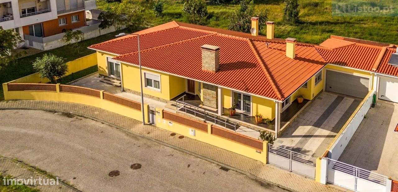 Moradia T5 Marinha Grande-28