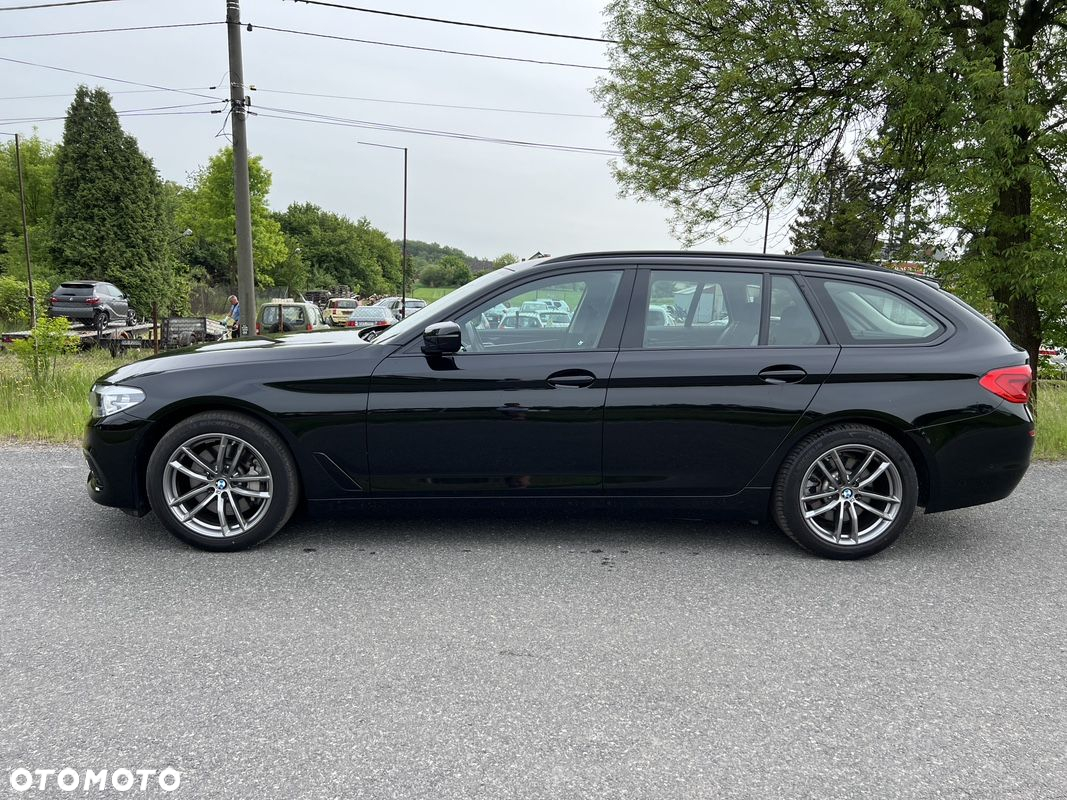 BMW Seria 5 530i xDrive Sport Line sport - 15