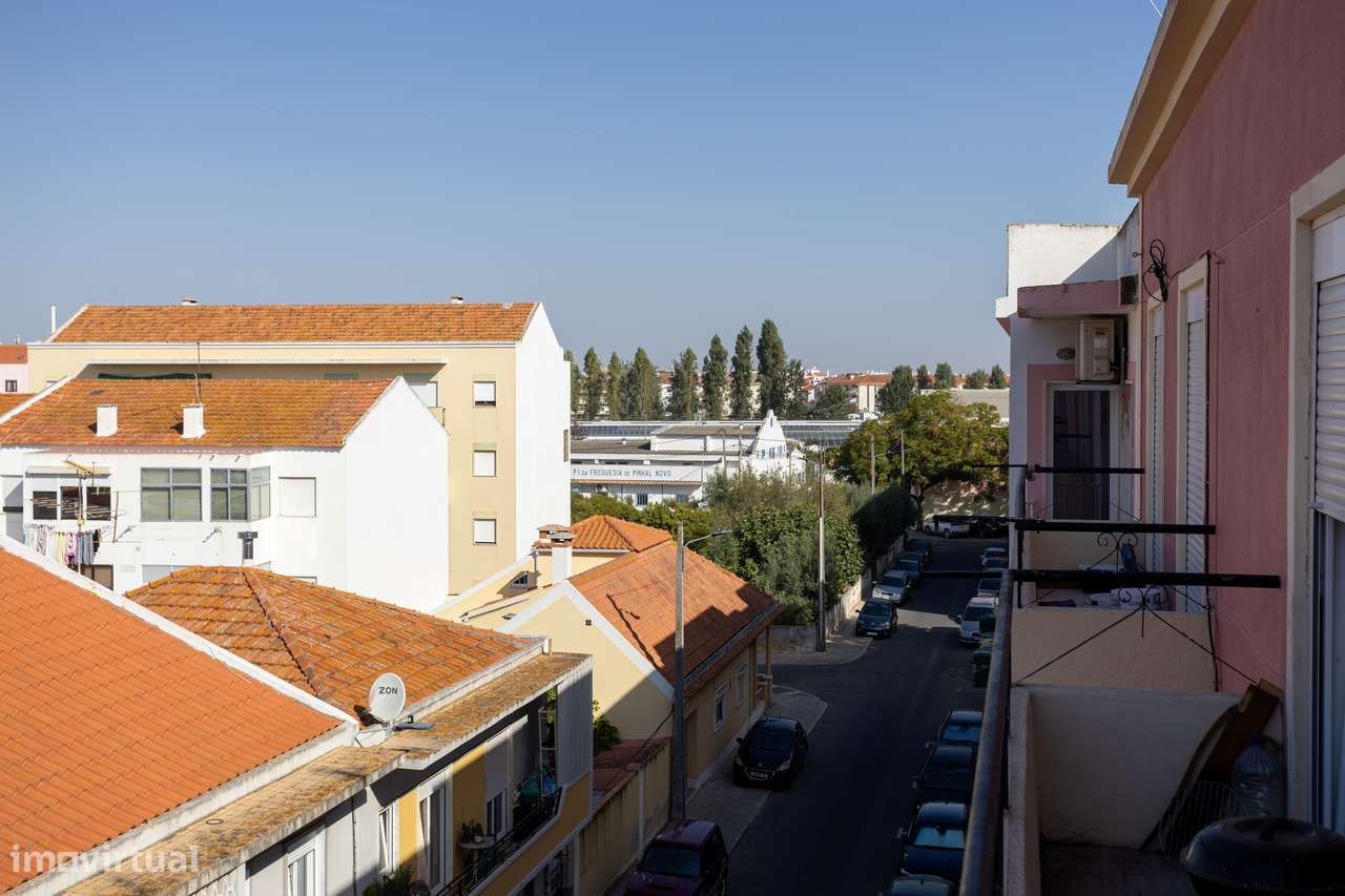 Apartamento T1 Remodelado-23