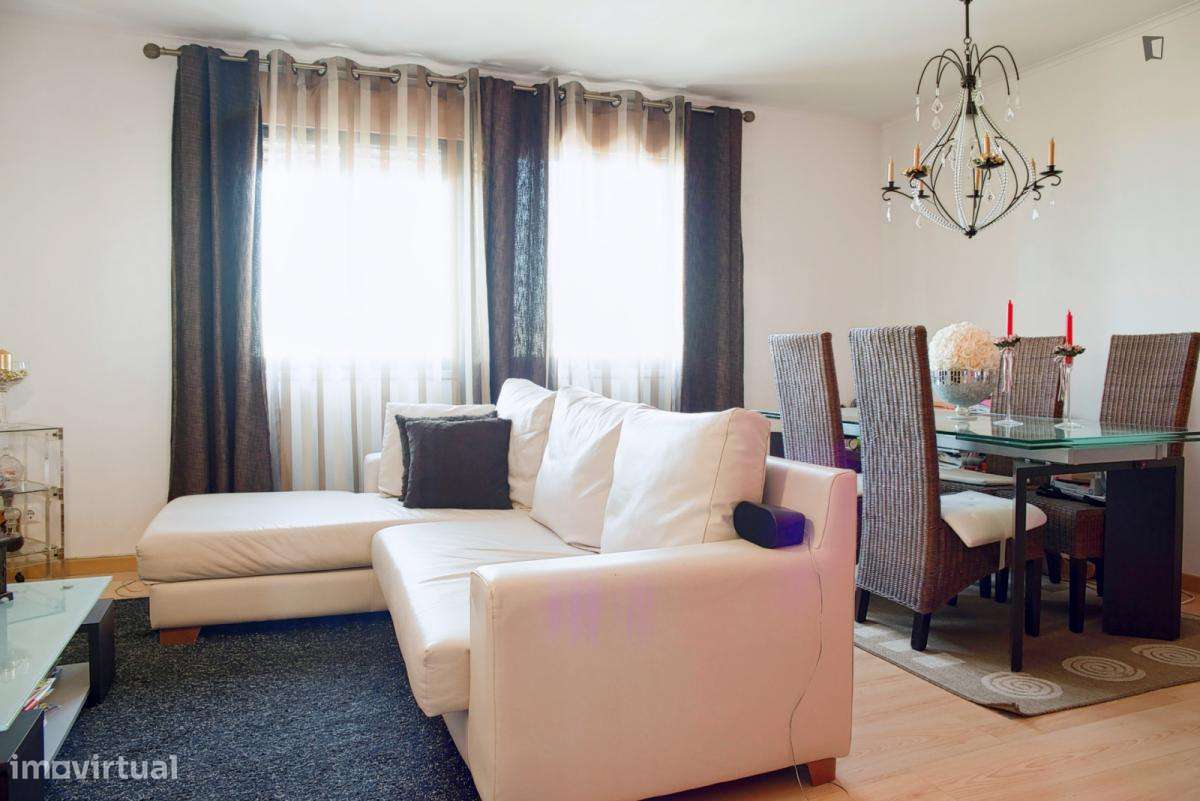 Quarto - localizado em Lisbon - Grande imagem: 5/10