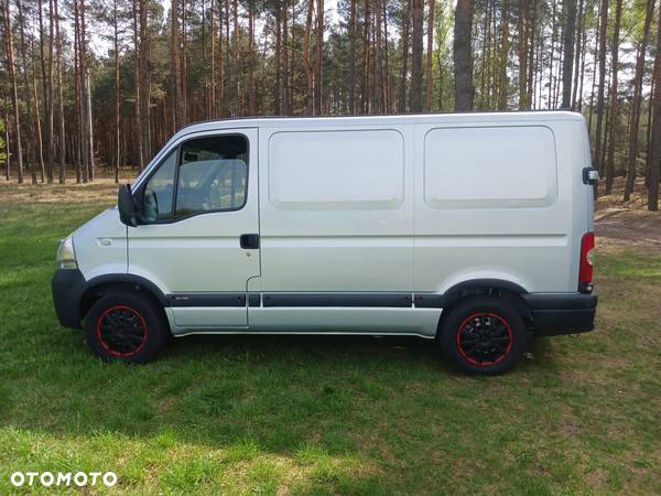 Nissan Interstar - 5