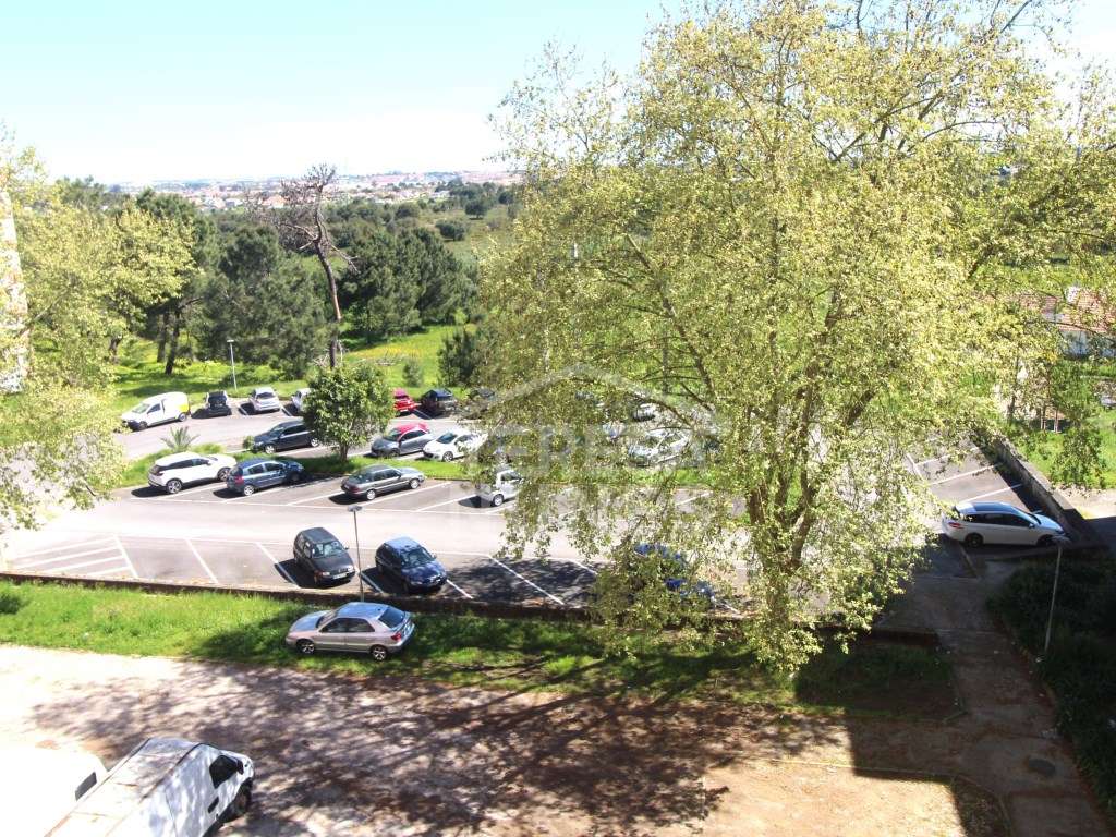 APARTAMENTO T4 - BARREIRO /CIDADE SOL-20