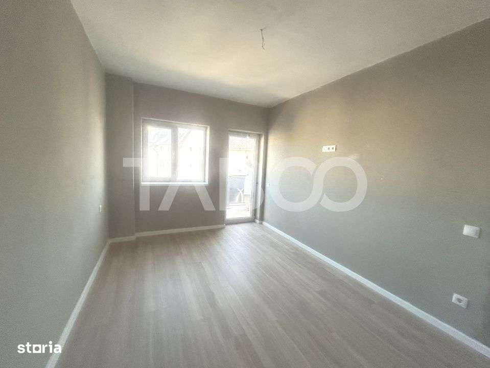 Apartament spatios 4 camere 2 bai 2 balcone si parcare  zona Turnisor - Imagine principală: 4/10